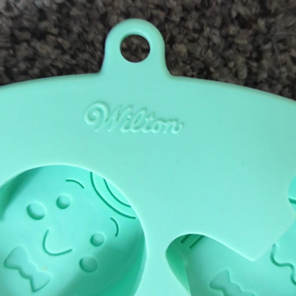 Wilton silicone Ginger bread molds